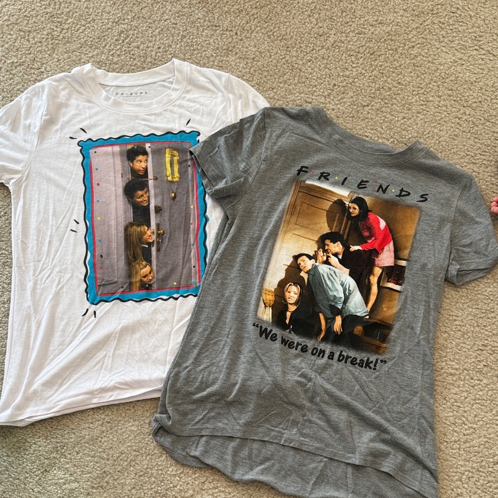 Friends Graphic T-Shirts x2 - White and Gray